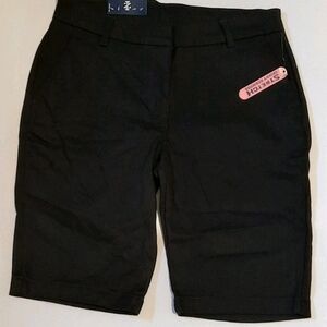 Izod Women's Juniors Black Stretch Uniform Shorts 15